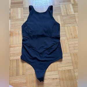 Lululemon body suit